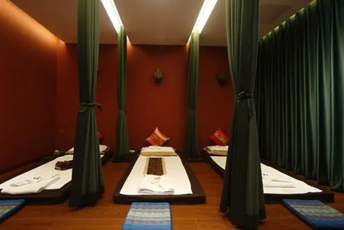 北京石景山泰式按摩的被动瑜伽：当身体被折叠成诗